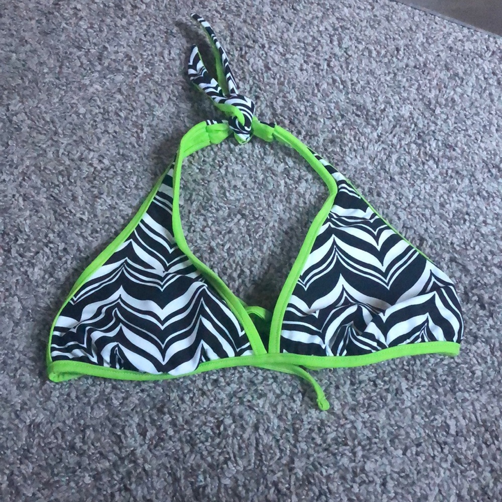 Reversible bikini top